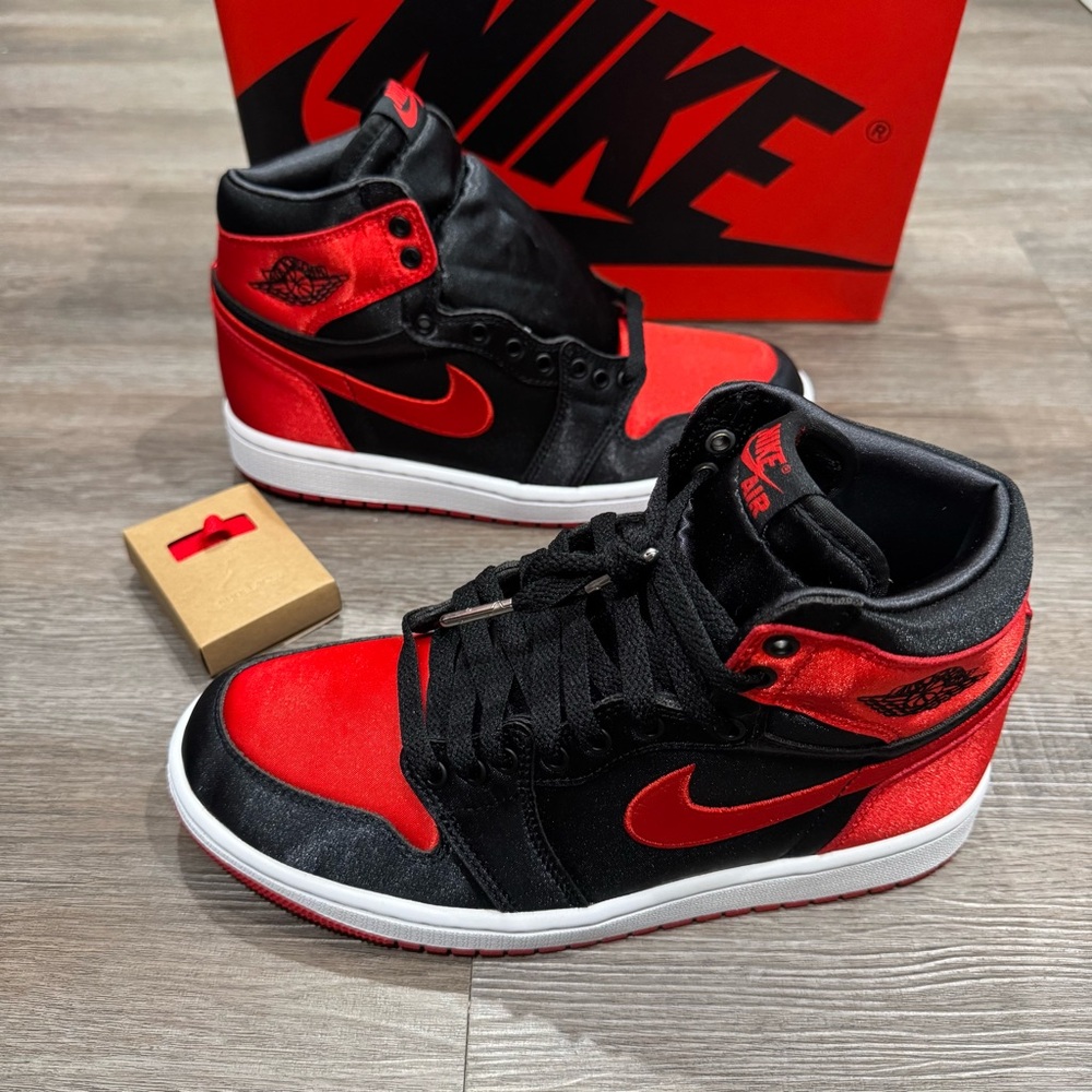 Nike Jordan Retro 1 High OG Black University Red Satin High Top Sneakers - Picture 1 of 12
